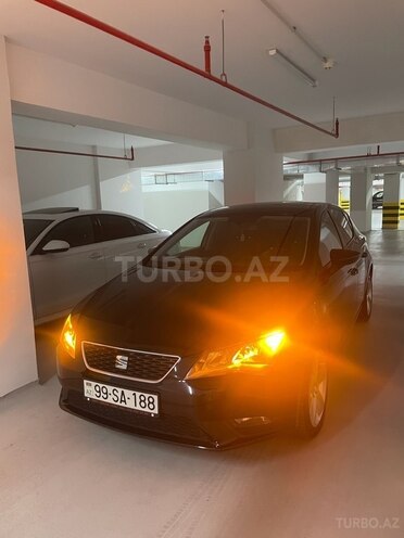 SEAT Leon-10