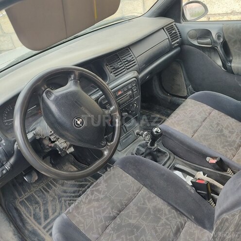 Opel Vectra 1996, 200,155 km - 1.6 l - Xudat