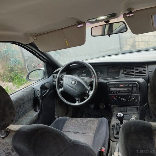 Opel Vectra 1996, 200,155 km - 1.6 l - Xudat