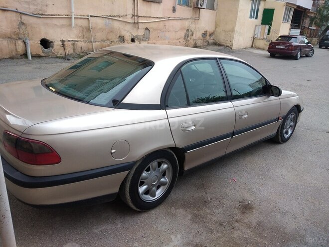 Opel Omega 1996, 234,500 km - 2.5 l - Sumqayıt