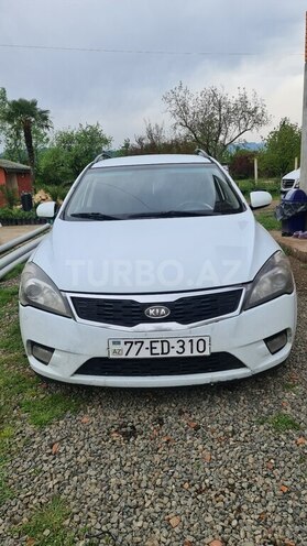 Kia Ceed 2011, 250,000 km - 1.6 l - Astara