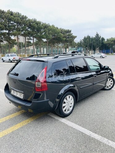 Renault Megane-8