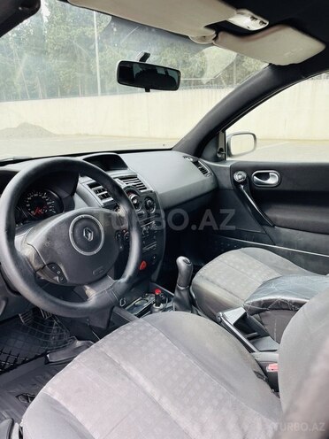 Renault Megane-9