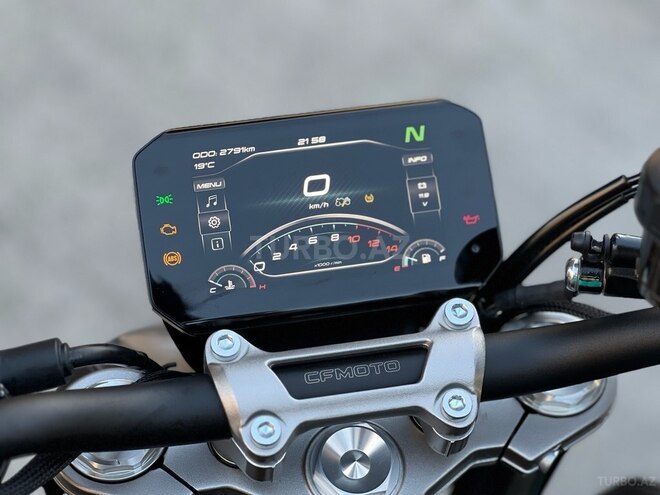 CFMOTO 450 NK-6