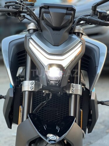 CFMOTO 450 NK-4
