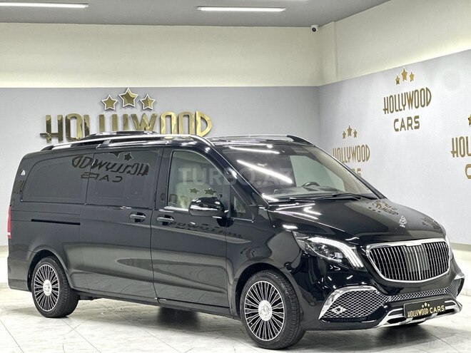 Mercedes V 220-3