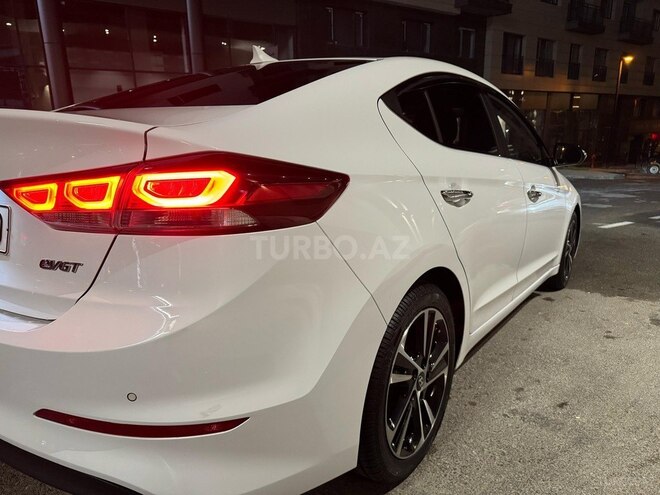 Hyundai Avante 2016, 160,000 km - 1.6 l - Bakı