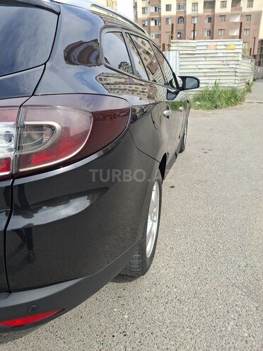Renault Megane-6