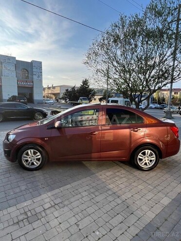 Chevrolet Aveo-7