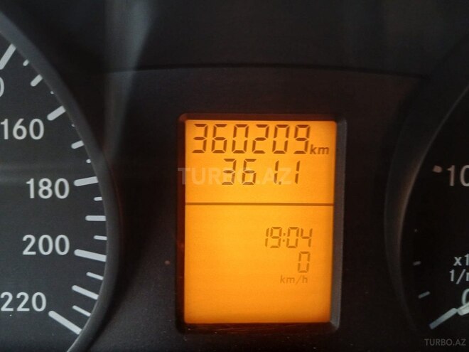 Mercedes Vito 2009, 361,000 km - 3.0 л - Naftalan