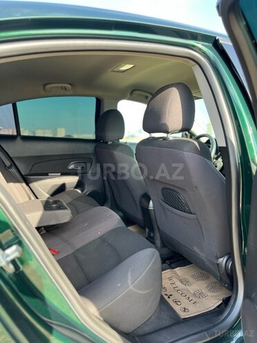 Chevrolet Cruze-14