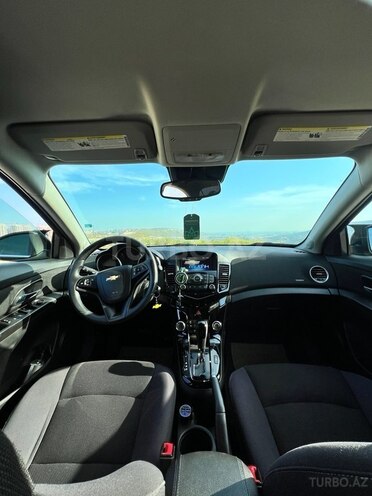 Chevrolet Cruze-9