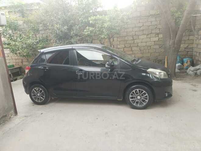 Toyota Vitz 2012, 123,000 km - 1.3 л - Sumqayıt