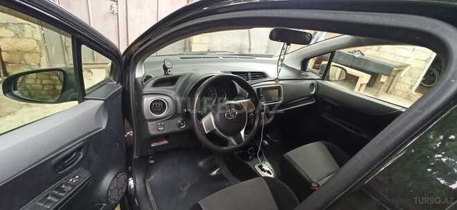 Toyota Vitz 2012, 123,000 km - 1.3 л - Sumqayıt