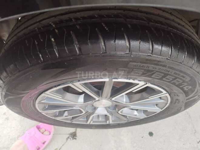 Toyota Vitz 2012, 123,000 km - 1.3 л - Sumqayıt