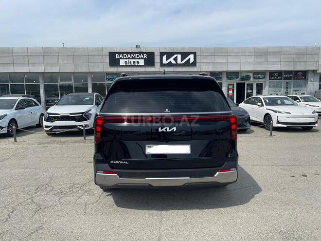 Kia Carnival-9