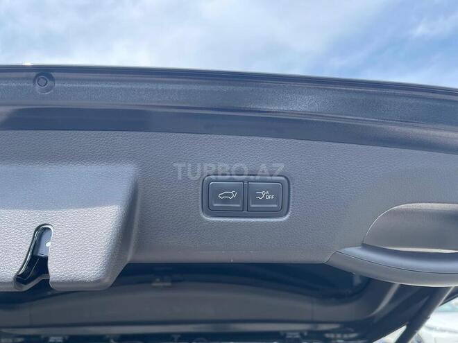 Kia Carnival-12
