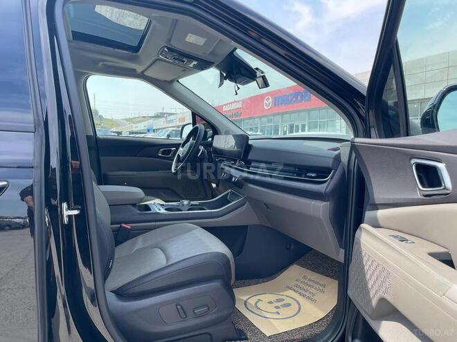 Kia Carnival-27