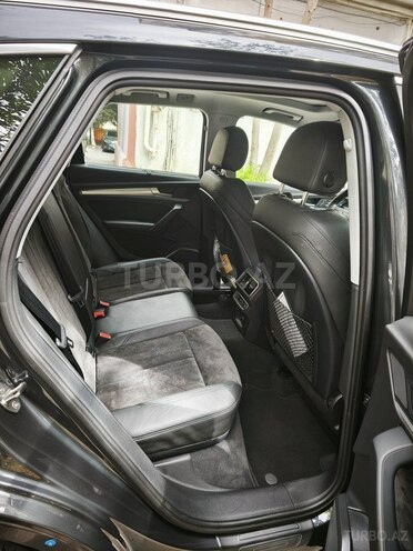 Audi Q5 2017, 30,000 km - 2.0 л - Bakı