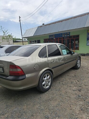 Opel Vectra 1996, 375,000 km - 2.0 l - Bakı