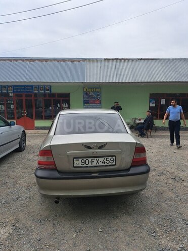 Opel Vectra 1996, 375,000 km - 2.0 l - Bakı