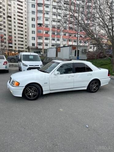 Mercedes C 230 1999, 332,000 km - 2.3 l - Bakı
