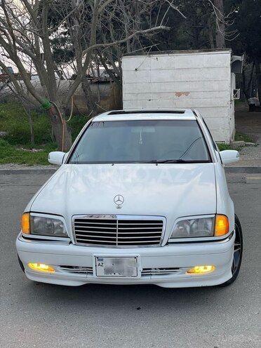 Mercedes C 230 1999, 332,000 km - 2.3 l - Bakı
