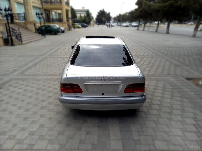Mercedes E 240 1998, 397,777 km - 2.4 l - Bakı