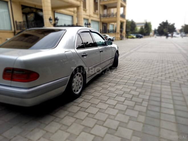 Mercedes E 240 1998, 397,777 km - 2.4 l - Bakı