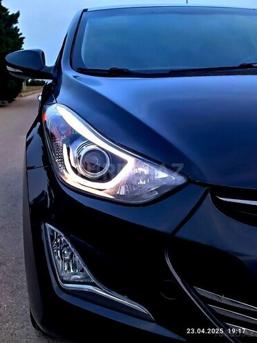 Hyundai Elantra 2015, 101,800 km - 1.8 l - Bakı