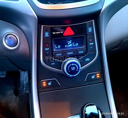 Hyundai Elantra 2015, 101,800 km - 1.8 l - Bakı