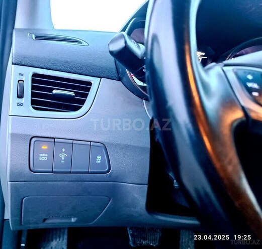 Hyundai Elantra 2015, 101,800 km - 1.8 l - Bakı