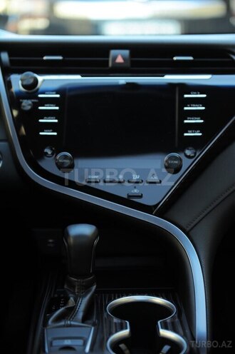 Toyota Camry-16