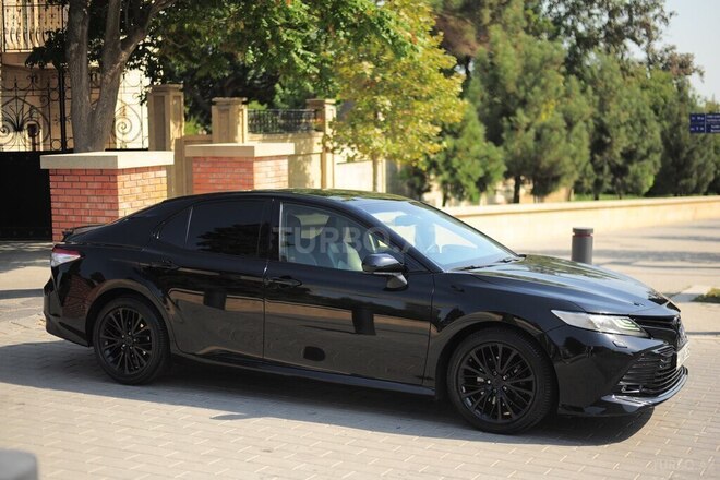 Toyota Camry-7