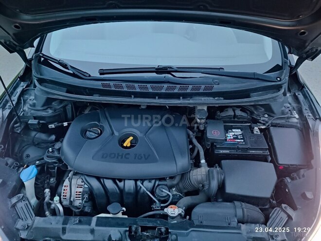 Hyundai Elantra 2015, 101,800 km - 1.8 l - Bakı