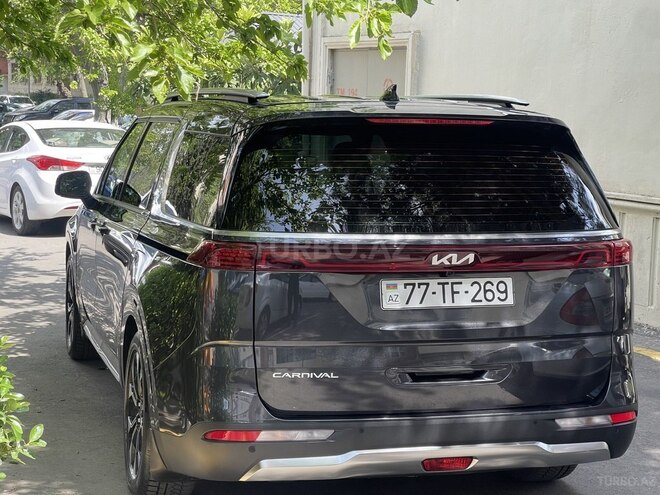 Kia Carnival-16
