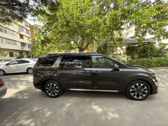 Kia Carnival-13