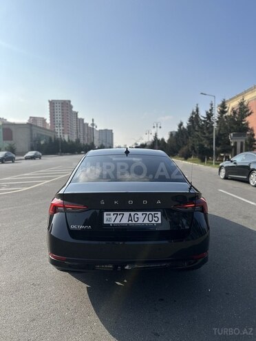 Skoda Octavia 2023, 26,500 km - 1.6 л - Bakı
