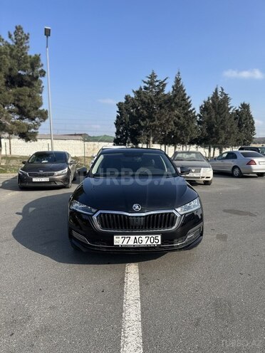 Skoda Octavia 2023, 26,500 km - 1.6 л - Bakı