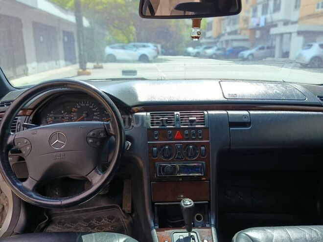 Mercedes E 300 d 1996, 300,000 km - 3.0 л - Bakı