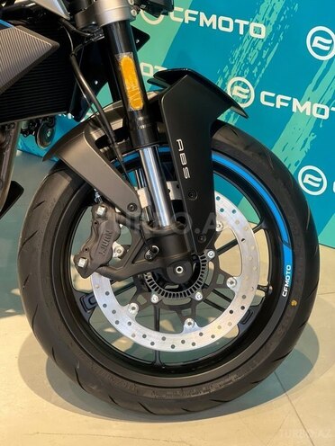 CFMOTO 450 NK-6