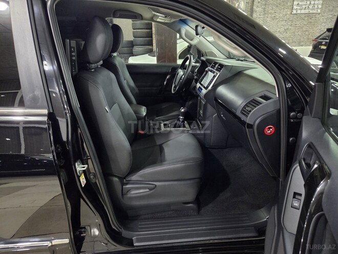 Toyota Land Cruiser Prado-14