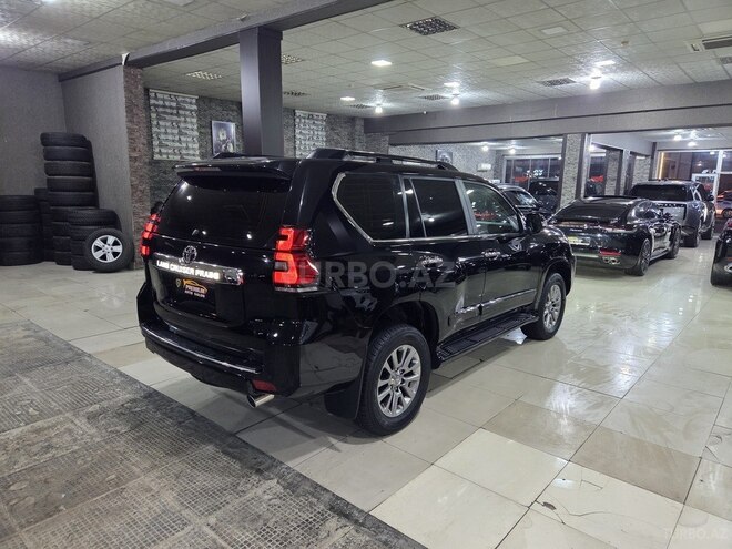 Toyota Land Cruiser Prado-6