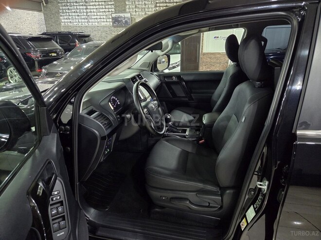 Toyota Land Cruiser Prado-8