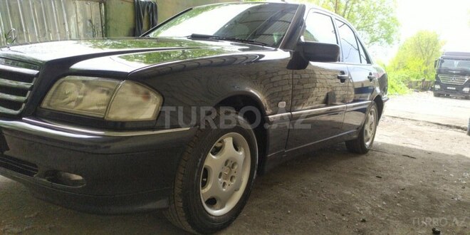 Mercedes C 240 2000, 238,000 km - 2.4 l - Qəbələ