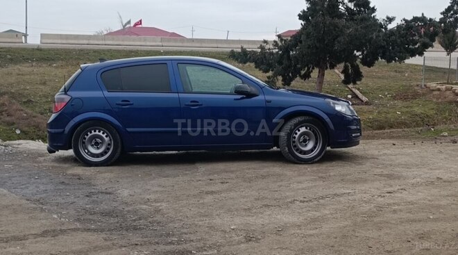 Opel Astra 2004, 225,000 km - 1.4 л - Bakı