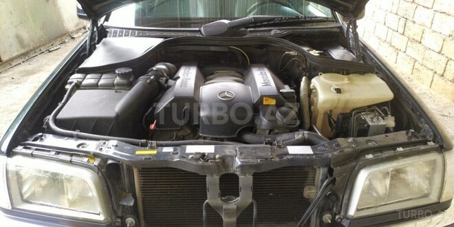 Mercedes C 240 2000, 238,000 km - 2.4 l - Qəbələ