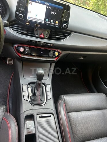 Hyundai i30 2017, 107,000 km - 1.6 l - Bakı