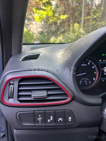 Hyundai i30 2017, 107,000 km - 1.6 l - Bakı