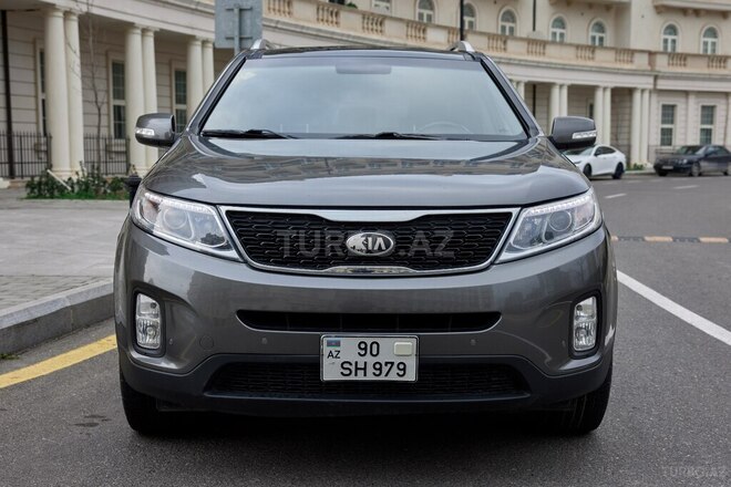 Kia Sorento-1